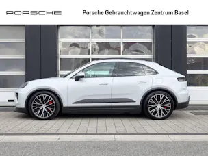 PORSCHE Macan 4S