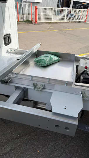 RENAULT E-Tech Master L2H1 3-Seiten Kipper