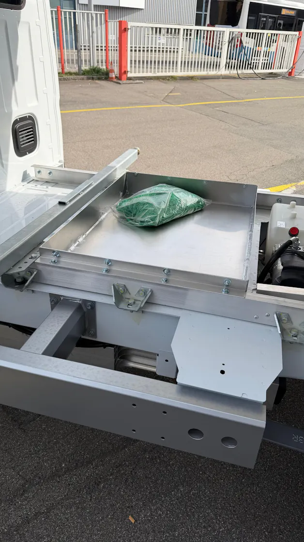 RENAULT E-Tech Master L2H1 3-Seiten Kipper