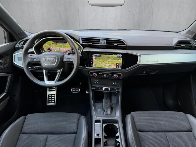 AUDI Q3 40 TDI S line quattro S-tronic