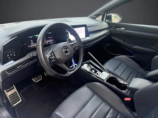 VW Golf VIII 2.0 TSI R DSG 4motion