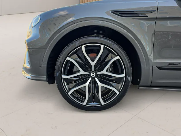 BENTLEY Bentayga Speed V8 1.9% Leasing möglich.