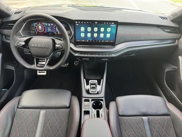 SKODA Octavia Combi 2.0 TSI DSG Dynamic 4x4