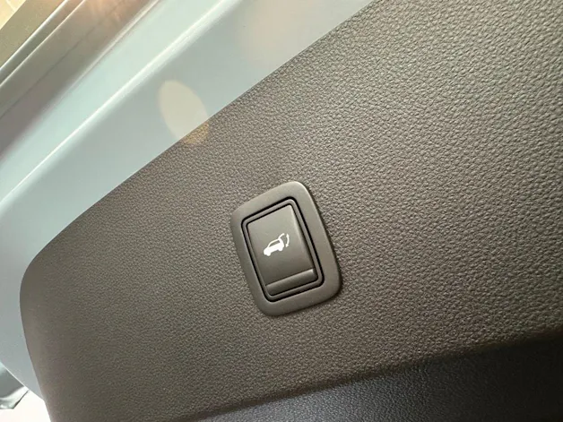 RENAULT R4 E-Tech Comfort Range 52 kWh Techno