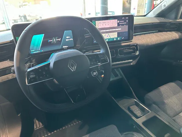 RENAULT R4 E-Tech Comfort Range 52 kWh Techno