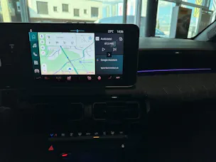 RENAULT R4 E-Tech Comfort Range 52 kWh Techno
