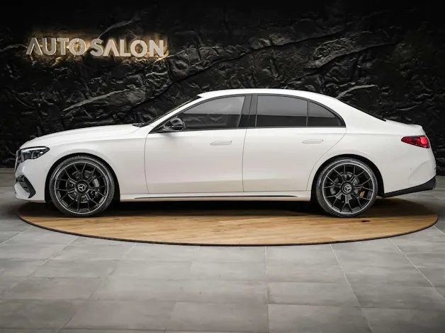 MERCEDES-BENZ E 200 AMG Line 9G-Tronic *Werksgarantie*21" Felgen*Lenkradheizung*