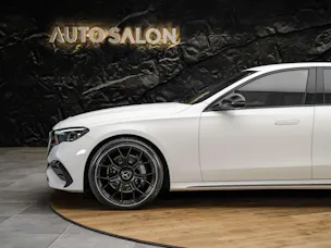 MERCEDES-BENZ E 200 AMG Line 9G-Tronic *Werksgarantie*21" Felgen*Lenkradheizung*