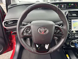 Toyota Prius 1.8 VVT-i PHEV Executive e-CVT Automat