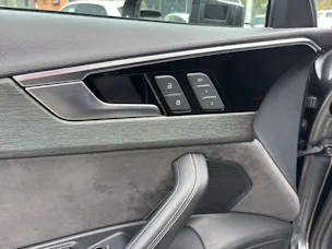 AUDI A4 Avant 40 TDI S line Attraction quattro S-tronic