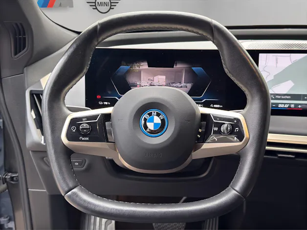 BMW iX M60