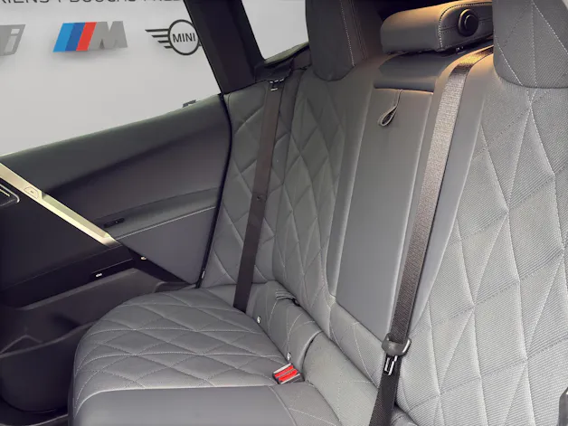 BMW iX M60