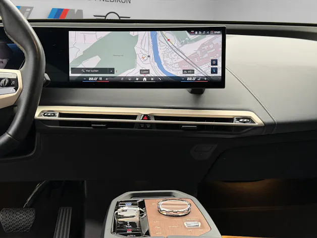 BMW iX M60