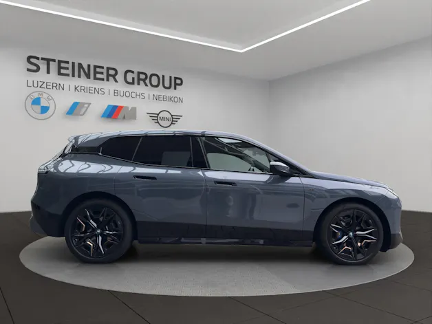 BMW iX M60