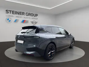 BMW iX M60