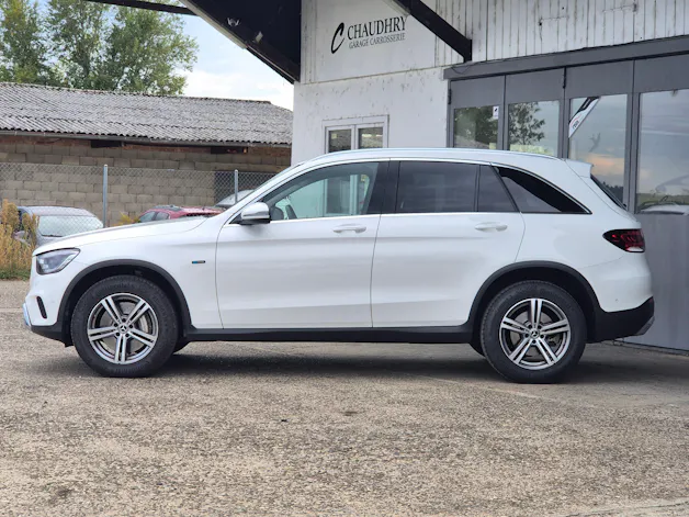 MERCEDES-BENZ GLC 300 e 4Matic 9G-Tronic
