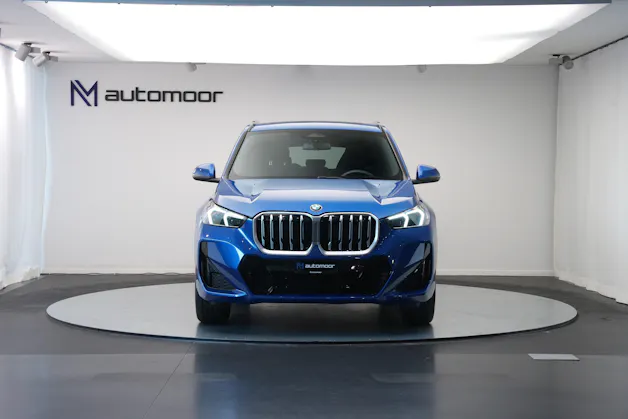 BMW X1 sDrive 18i M Sport *Panorama* *Harman/Kardon* *Werksgarantie*
