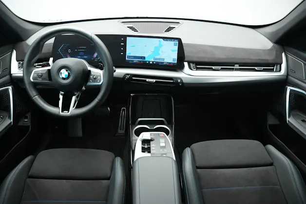 BMW X1 sDrive 18i M Sport *Panorama* *Harman/Kardon* *Werksgarantie*