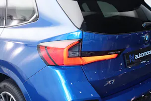 BMW X1 sDrive 18i M Sport *Panorama* *Harman/Kardon* *Werksgarantie*