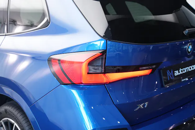 BMW X1 sDrive 18i M Sport *Panorama* *Harman/Kardon* *Werksgarantie*