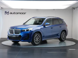 BMW X1 sDrive 18i M Sport *Panorama* *Harman/Kardon* *Werksgarantie*