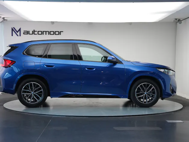 BMW X1 sDrive 18i M Sport *Panorama* *Harman/Kardon* *Werksgarantie*