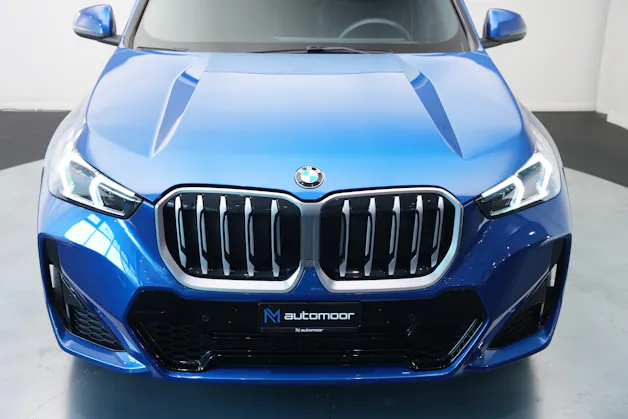BMW X1 sDrive 18i M Sport *Panorama* *Harman/Kardon* *Werksgarantie*