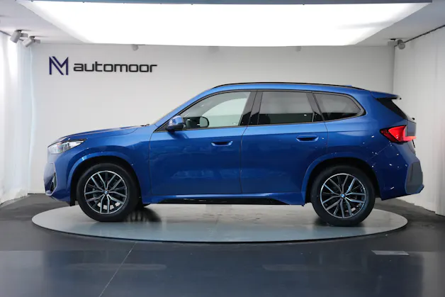 BMW X1 sDrive 18i M Sport *Panorama* *Harman/Kardon* *Werksgarantie*