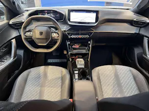 PEUGEOT 2008 1.2 145 MHEV Allure Automat