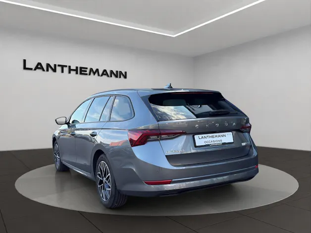 SKODA Octavia Combi 1.5 TSI mHEV DSG Style