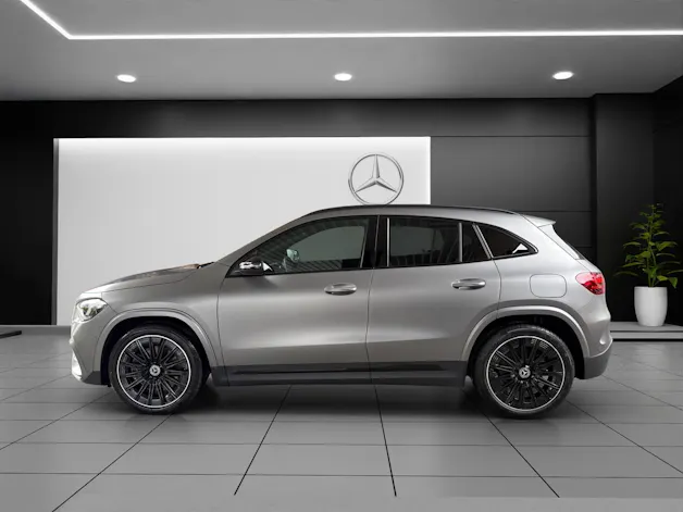 MERCEDES-BENZ GLA 250 4Matic 8G-DCT Swiss Star
