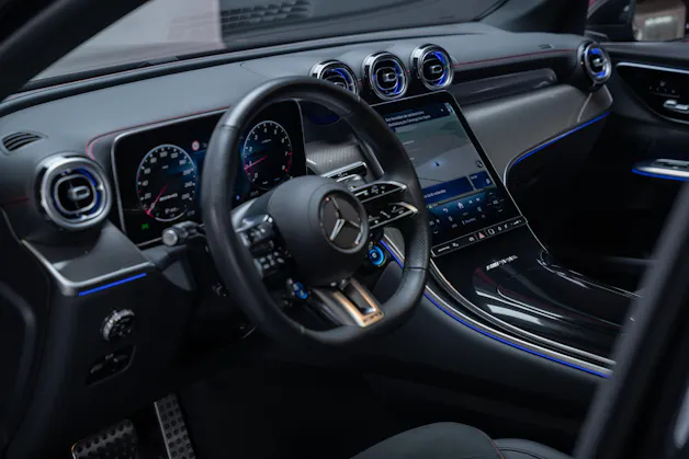 MERCEDES-BENZ GLC 43 AMG Executive Edition 4matic Coupé / Panorama-Schiebedach / Performance-Auspuff / 360° Kamera