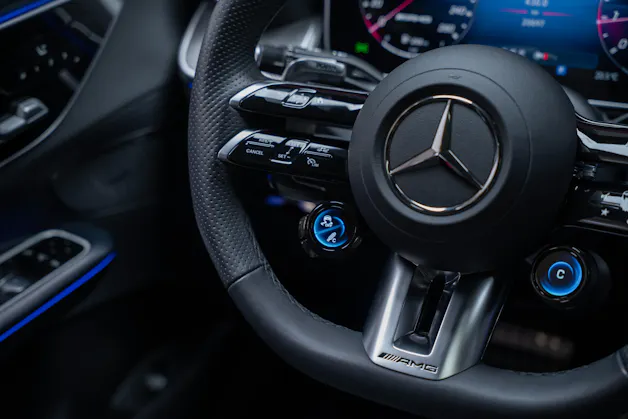 MERCEDES-BENZ GLC 43 AMG Executive Edition 4matic Coupé / Panorama-Schiebedach / Performance-Auspuff / 360° Kamera