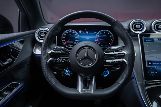 MERCEDES-BENZ GLC 43 AMG Executive Edition 4matic Coupé / Panorama-Schiebedach / Performance-Auspuff / 360° Kamera