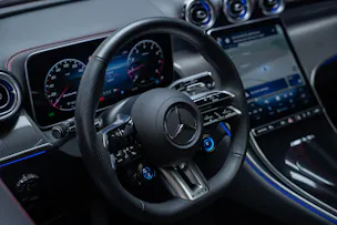 MERCEDES-BENZ GLC 43 AMG Executive Edition 4matic Coupé / Panorama-Schiebedach / Performance-Auspuff / 360° Kamera