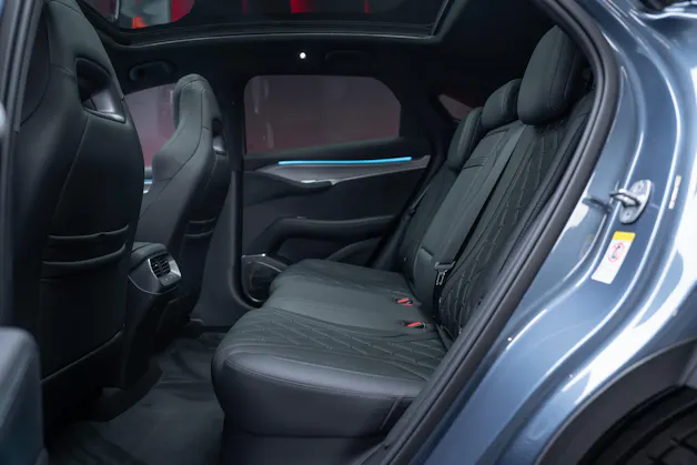 BYD Sealion 7 91,3 kWh Excellence AWD / Panoramadach / Head-Up Display / Sitzheizung & Lüftung