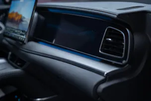 BYD Sealion 7 91,3 kWh Excellence AWD / Panoramadach / Head-Up Display / Sitzheizung & Lüftung