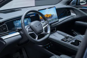 BYD Sealion 7 91,3 kWh Excellence AWD / Panoramadach / Head-Up Display / Sitzheizung & Lüftung
