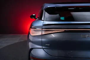BYD Sealion 7 91,3 kWh Excellence AWD / Panoramadach / Head-Up Display / Sitzheizung & Lüftung