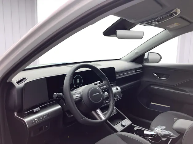HYUNDAI Kona 1.6 GDi HEV Amplia DCT