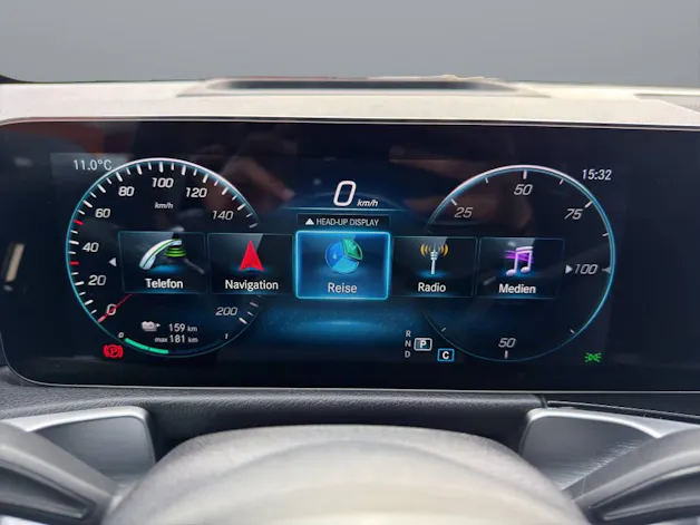 MERCEDES-BENZ EQB 350 AMG Line 4matic
