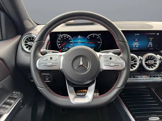 MERCEDES-BENZ EQB 350 AMG Line 4matic