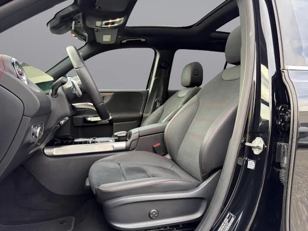 MERCEDES-BENZ EQB 350 AMG Line 4matic