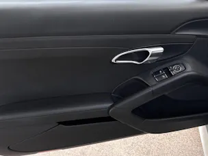 PORSCHE Cayman S