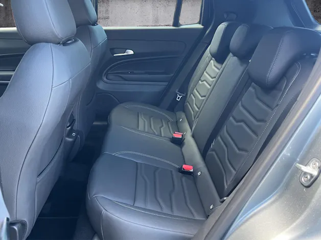 JEEP Avenger 1.2 MHEV Overland Pack Leder 4xe