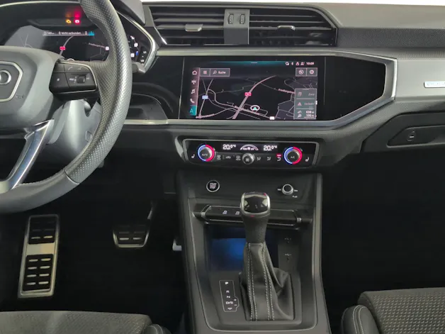 AUDI Q3 40 TDI S line quattro S-tronic