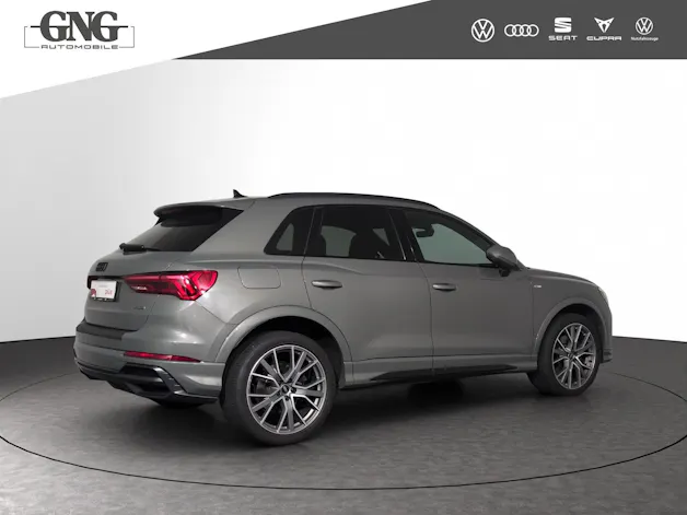 AUDI Q3 40 TDI S line quattro S-tronic