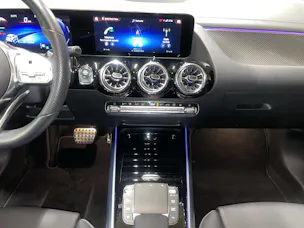 MERCEDES-BENZ GLA 250e AMG Line 8G-DCT