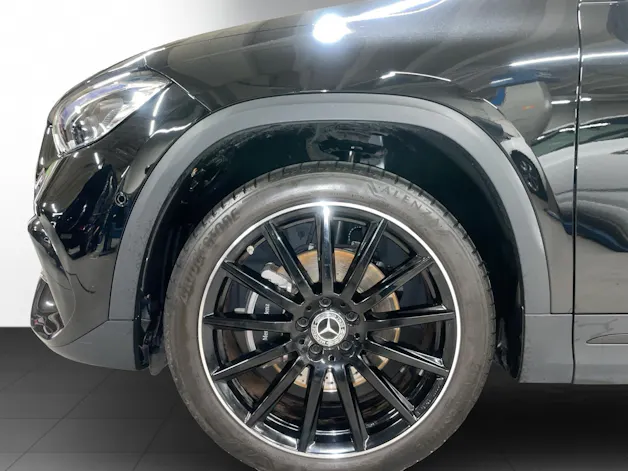 MERCEDES-BENZ GLA 250e AMG Line 8G-DCT