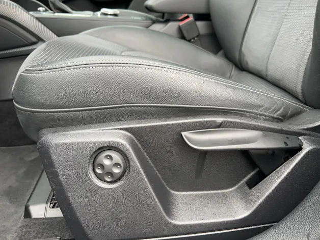 AUDI Q2 40 TFSI S line Attraction quattro S-tronic